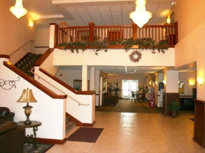 The Plaza Hotel & Suites Winona