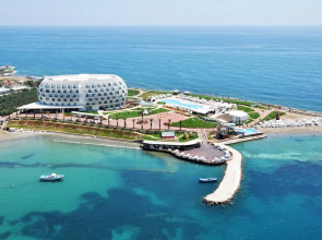 Gold Island Selected Hotel