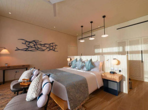 Bab Al Nojoum Hudayriyat Villas