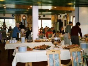 Schweizer Hotel An Der Glatt