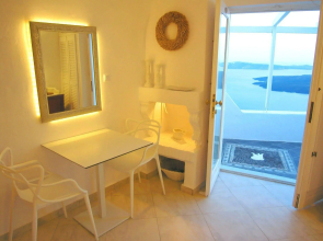 Aeolos Studios and Suites