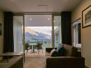 Ramada Suites by Wyndham Queenstown Remarkables Park