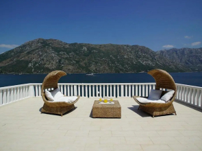 PENTHOUSE STOLIV New SPA-POOL Villa is located 5m from the sea, Exclusive Terrace,Private Jetty wih Sunbeds, Pebble Beach, Secluded location Total area 375m2 at your disposal
