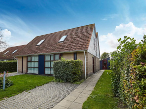 Holiday Home With Garden in Zeeland