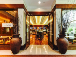 Amalz Signature Suites