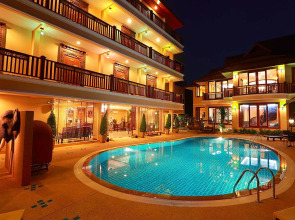 At Chiang Mai Hotel