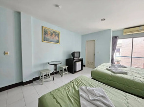 Patong Moon Inn Guesthouse