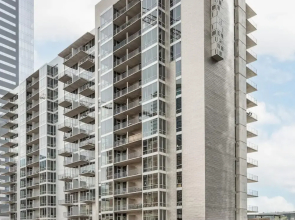 Kasa Spacious 1BD With Private Balcony 2nd Street