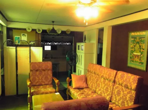 Green days Cafe & Guest house