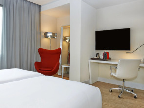 Отель NH Collection Barcelona Gran Calderón