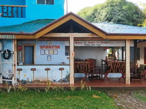 RedDoorz at July's Haven Seaside Pension Camiguin