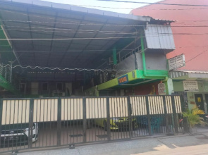 OYO 90753 Graha Sekar Wangi
