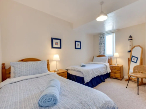 Flat 11 Clifton Court