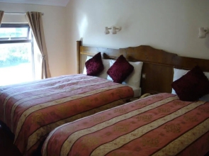 Tigh Fitz Guesthouse