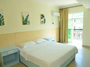 Margaret Holiday Hotel