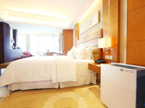 The Westin Nanjing Xuanwu Lake