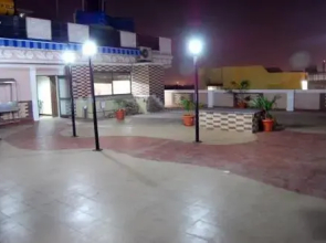 Hotel Amit International