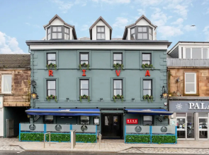 Riva Boutique Hotel & Restaurant