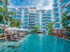 Курортный отель Fishermen's Harbour Urban Resort