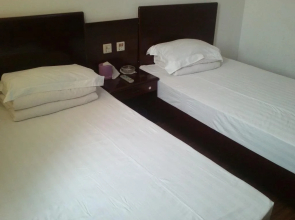 Jiangyan District Jingning Hotel