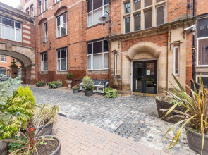 Leicester Luxury Apartment - S05