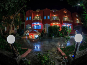 Spiros Family Apts