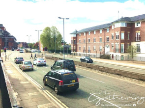 The Gathering Chester 1 Sleeps 14 Very Close to City Centre Racecourse Within Walls