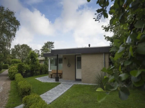 Sint Maartenszee: Renovated Family Retreat