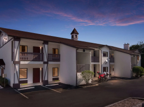 SureStay Hotel by Best Western Helen Downtown