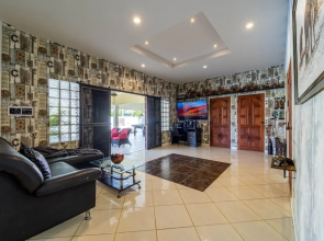3 Bed Pool Villa - S102