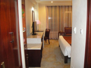 Sanlongzhongtian Hotel