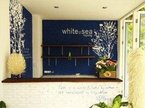 White at Sea Resort