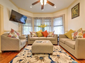 Central Bar Harbor Home, Walk to the Shore & Town!