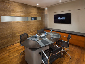 Отель Kempinski Mall Of The Emirates