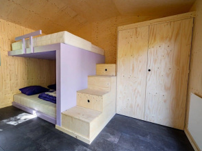 Practical chalet with terrace, in a green holiday park near Amsterdam