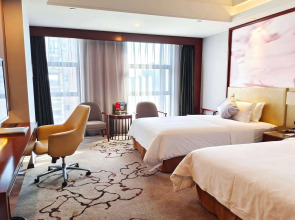 Ramada Plaza by Wyndham Yueyang Linxiang