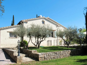 Holiday Home Le Clos des Oliviers - CAE140