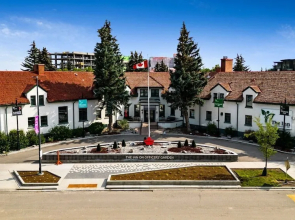 The Inn on Officers Garden