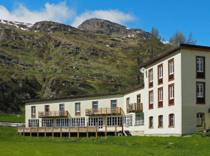 Maloja Club House