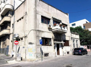 Unique Old Town Home 2min to Beach & Harbour