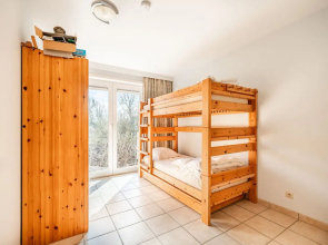 Modern 1st Floor Apartment in Oostduinkerke