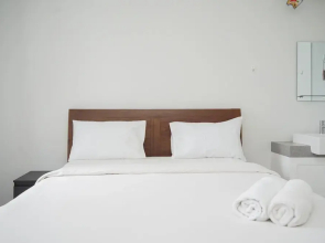 Nice and Elegant Studio at Paddington Heights Apartment