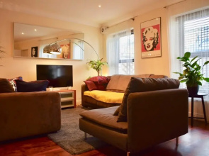 Modern City-centre 2 Bedroom Haven