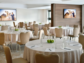 Mövenpick Hotel Apartments Downtown Dubai