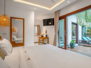 Frangipani Villa Putih at Berawa