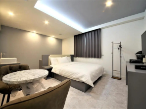 Sloth Hotel Busan Seomyeon