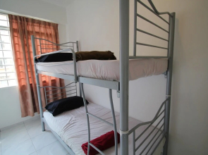 Teratai Homestay Suria Apartment