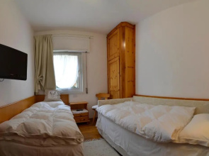 Continental 101- 4 Beds
