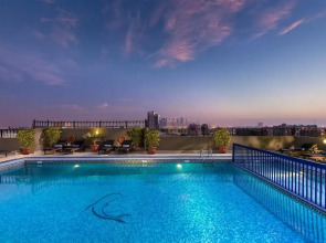 Savoy Crest Hotel Apartments