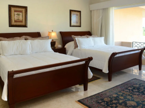 Porto Bello Gran Marina by GuruHotel